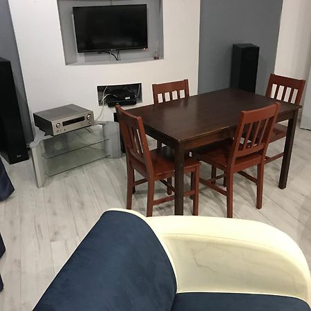 Apartament Kamienica Apartment Lodź Bagian luar foto